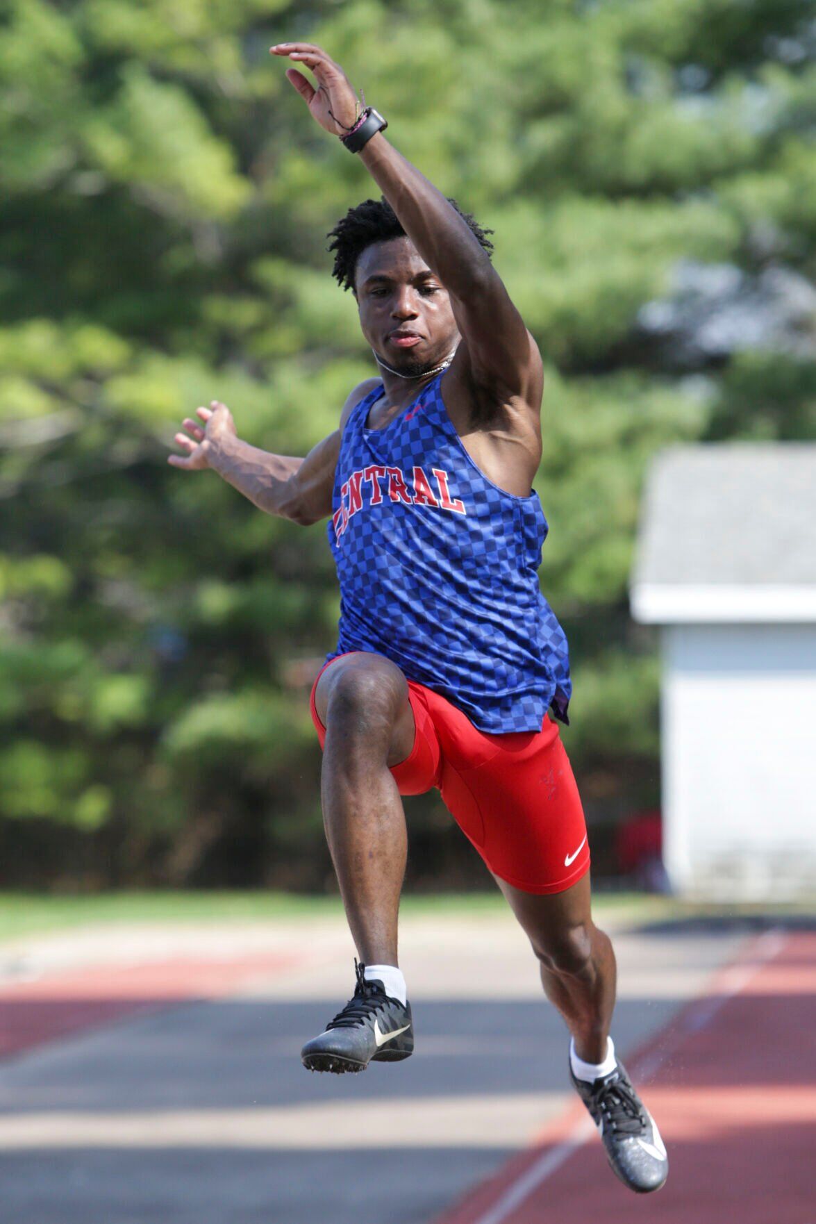 051222-qc-spt-district track-111.jpg